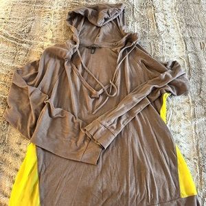 Victoria’s Secret shirt size large